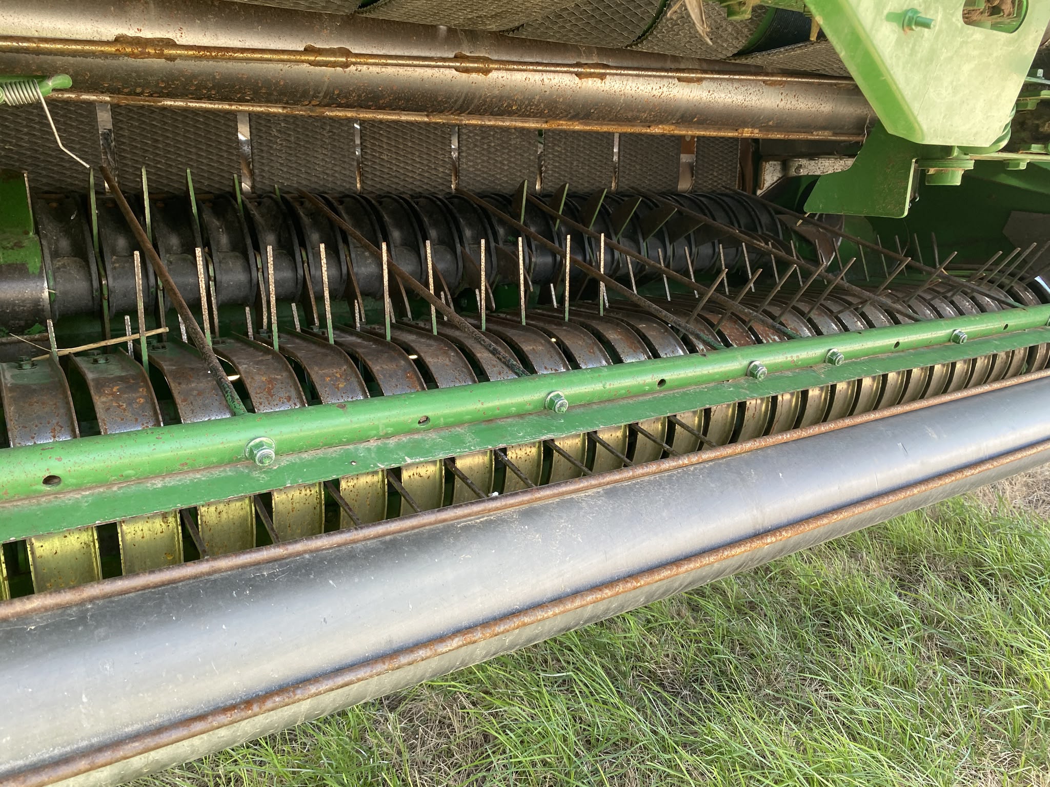 2014 John Deere 569 photo