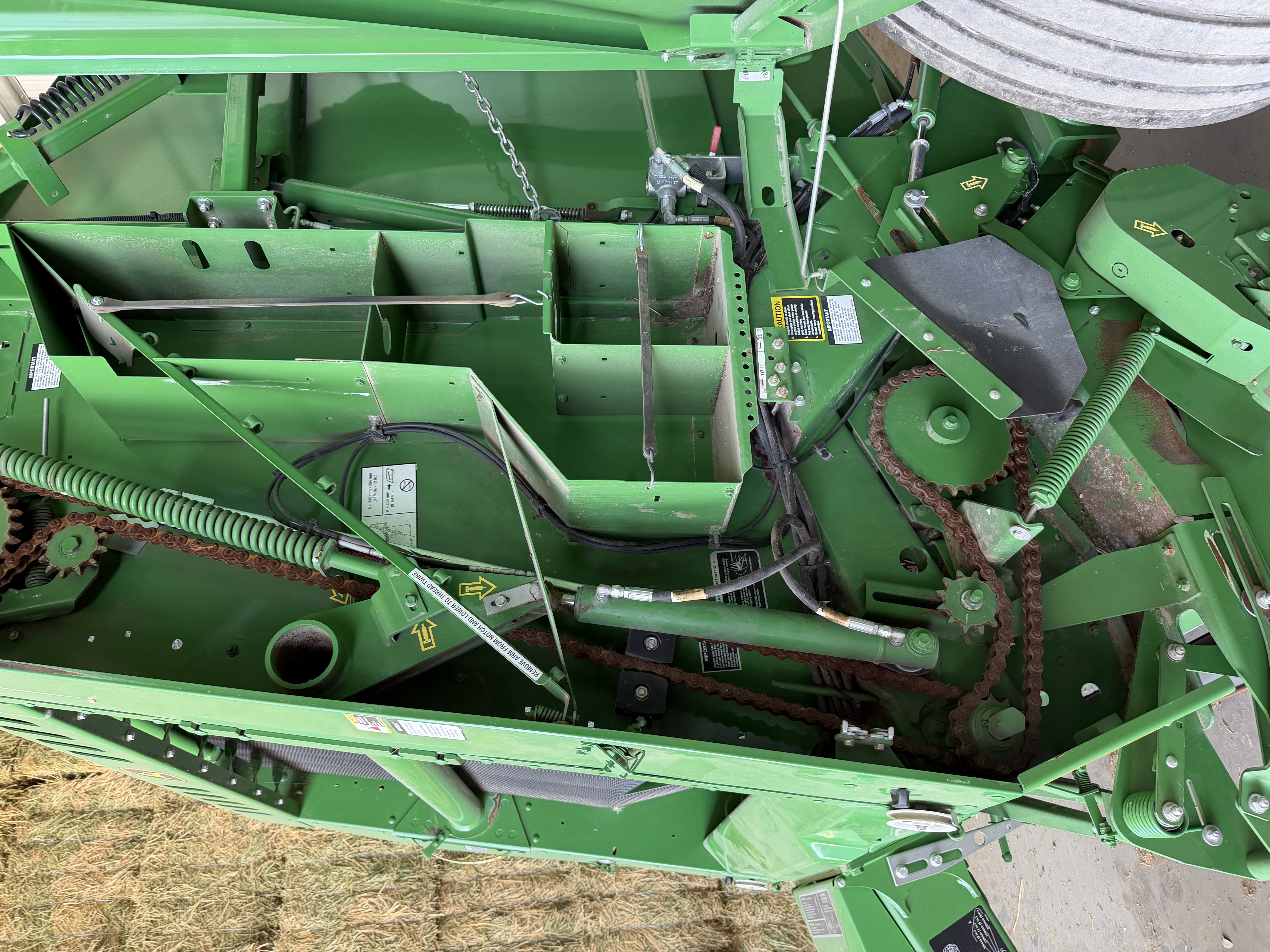 2019 John Deere 560M photo